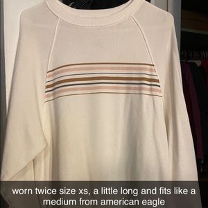 American Eagle long sleeve sweater